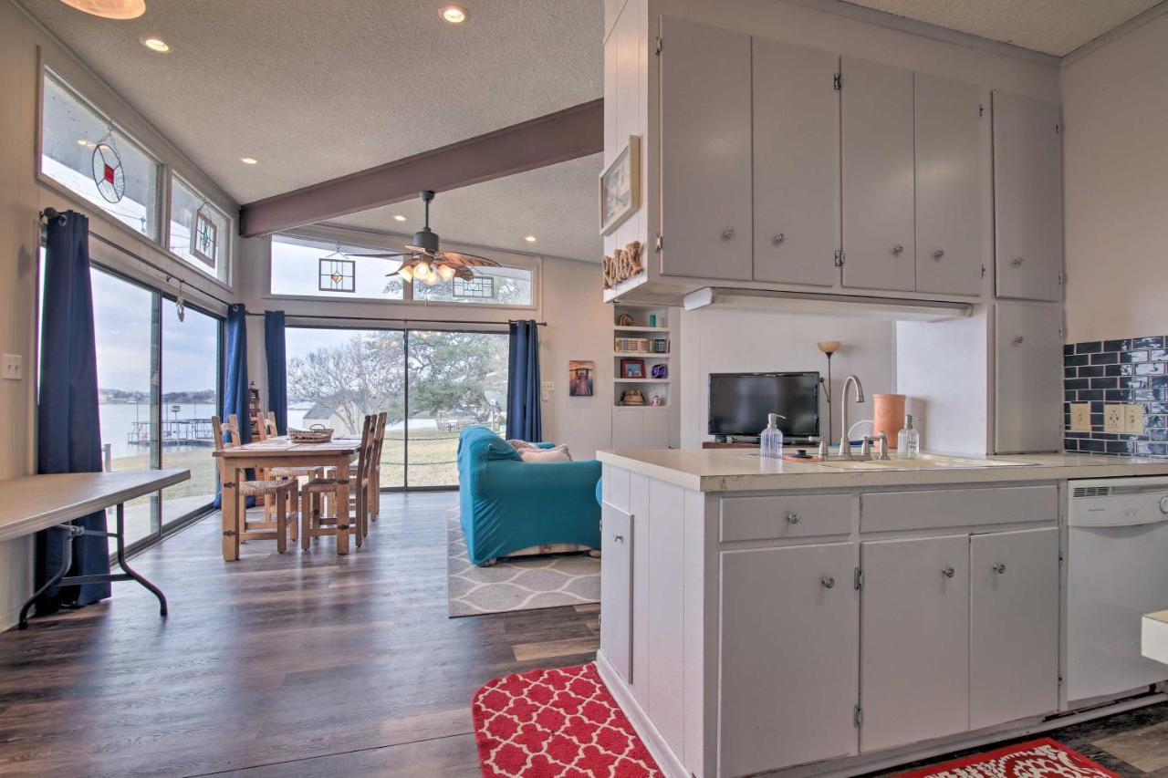 Rustic Lake Buchanan Hideaway With Game Room And Grill Tow Экстерьер фото