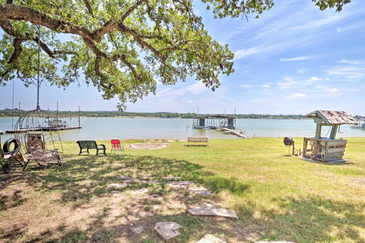 Rustic Lake Buchanan Hideaway With Game Room And Grill Tow Экстерьер фото